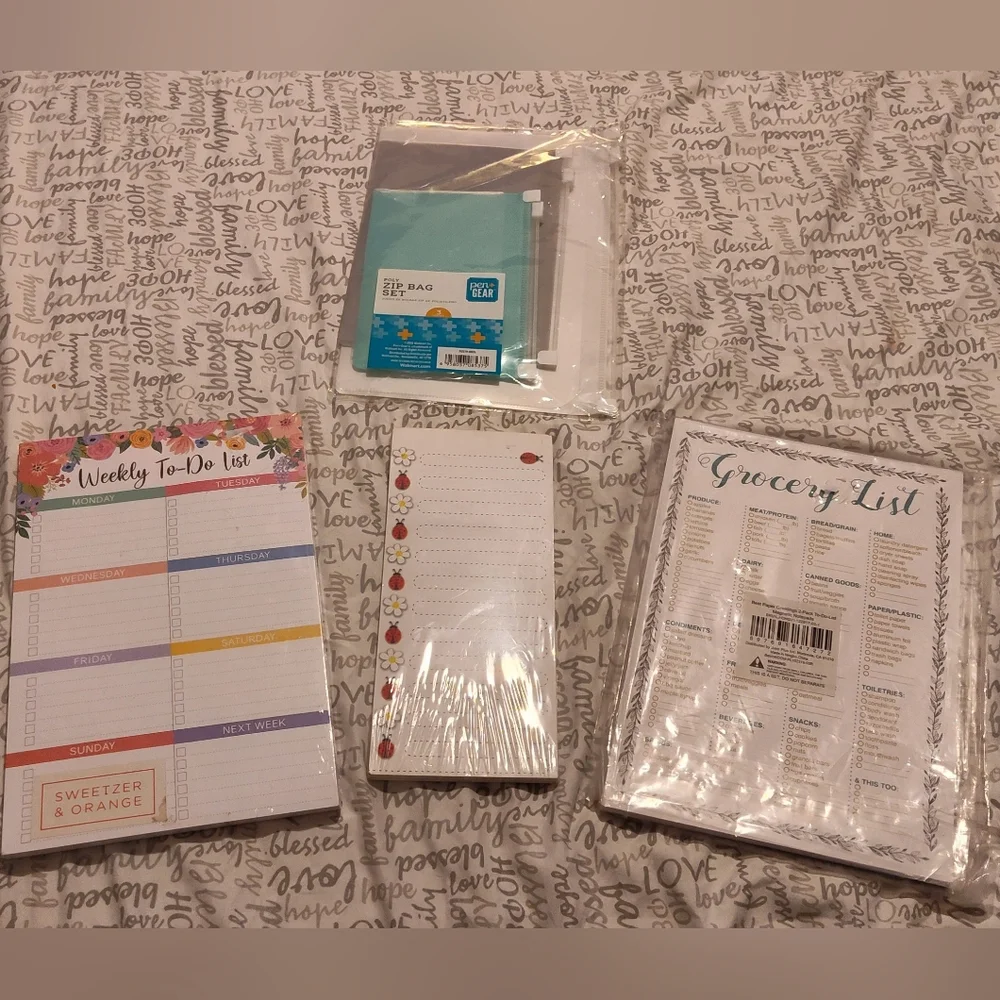 NWT! Weekly To-Do List and Grocery List Bundle